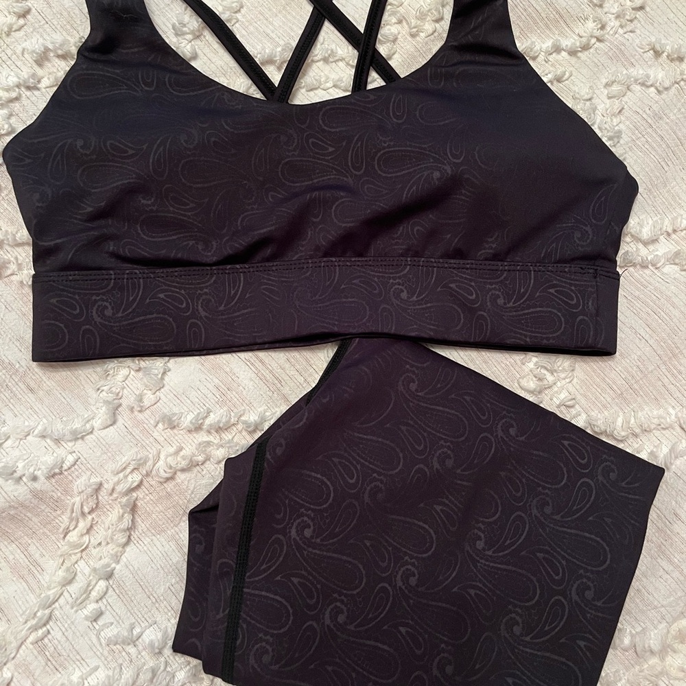 ZYIA Black Paisley Sports Bra and  calf workout pants